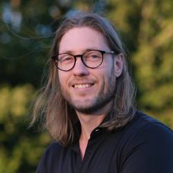 Joshua Dr. Johannes Nagler – Begleitung in anspruchsvollen Lebensphasen